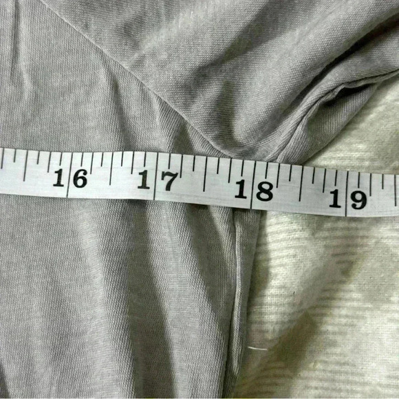 CHASER Women’s Medium Short Sleeve Raglan Tee Blocked Jersey In Seagull - Picture 5 of 8